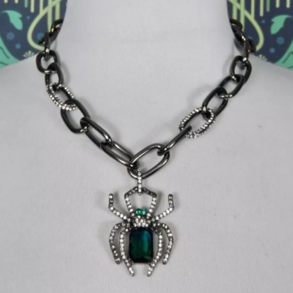 Betsey Johnson green spider statement - Picture 3 of 4